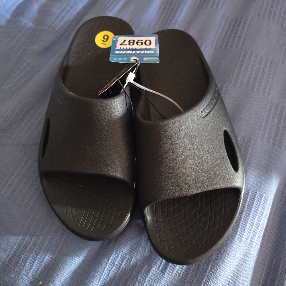 #0987 Sketchers NWT Womens Relaxed Fit Relay RE Bounce Slides Black Size 9 - Picture 4 of 11